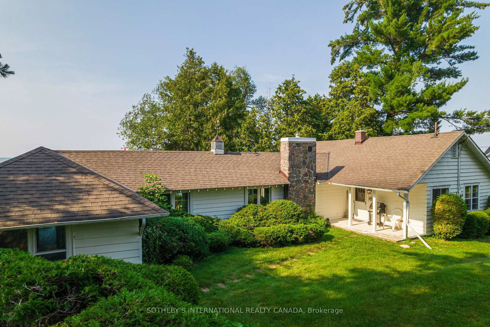 104 Hedge Road • Georgina, ON photo 4