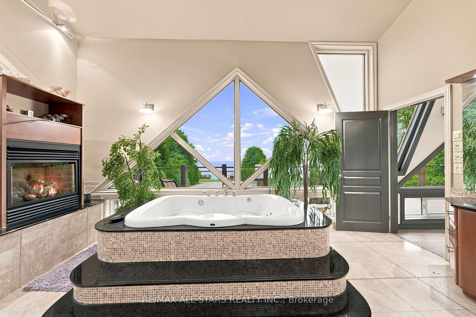 664 N Lake Drive • Georgina, ON photo 27