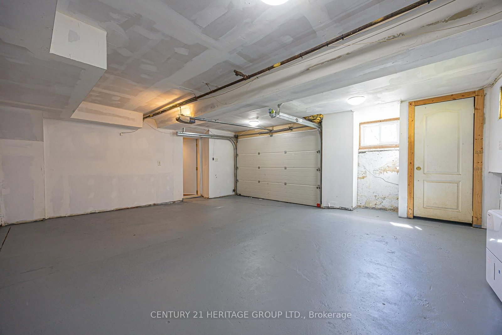 178 Main Street N • Newmarket, ON photo 13