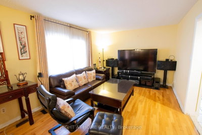 31 Stargell Crescent • Markham, ON photo 7