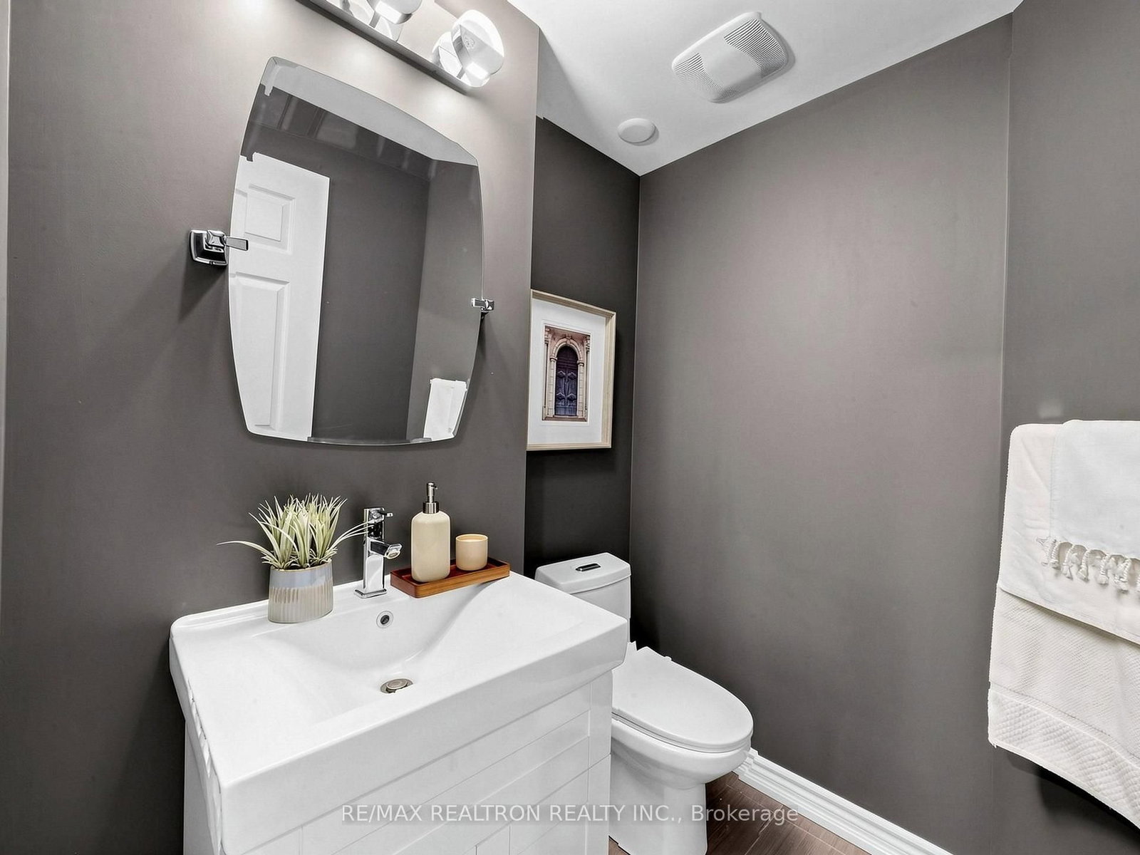 93 Stiver Drive • Newmarket, ON photo 39