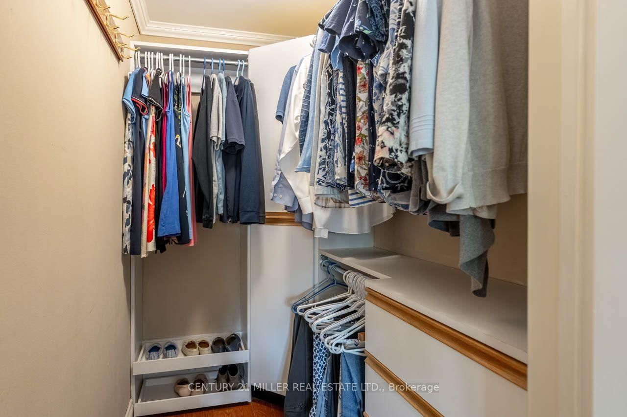 176 Willow Lane • Newmarket, ON photo 17
