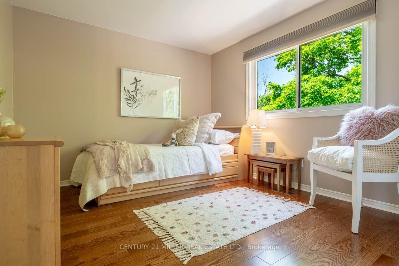 176 Willow Lane • Newmarket, ON photo 20
