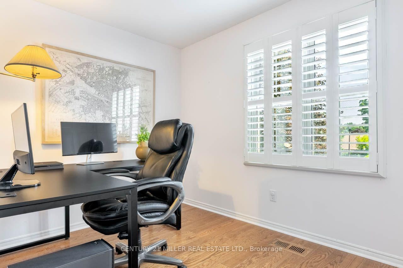 176 Willow Lane • Newmarket, ON photo 22