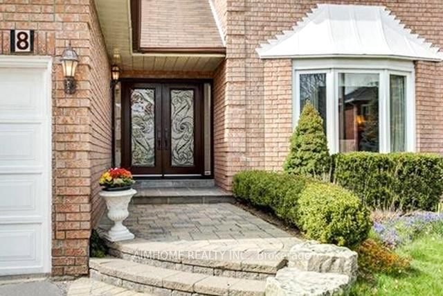 8 Cygnus Drive