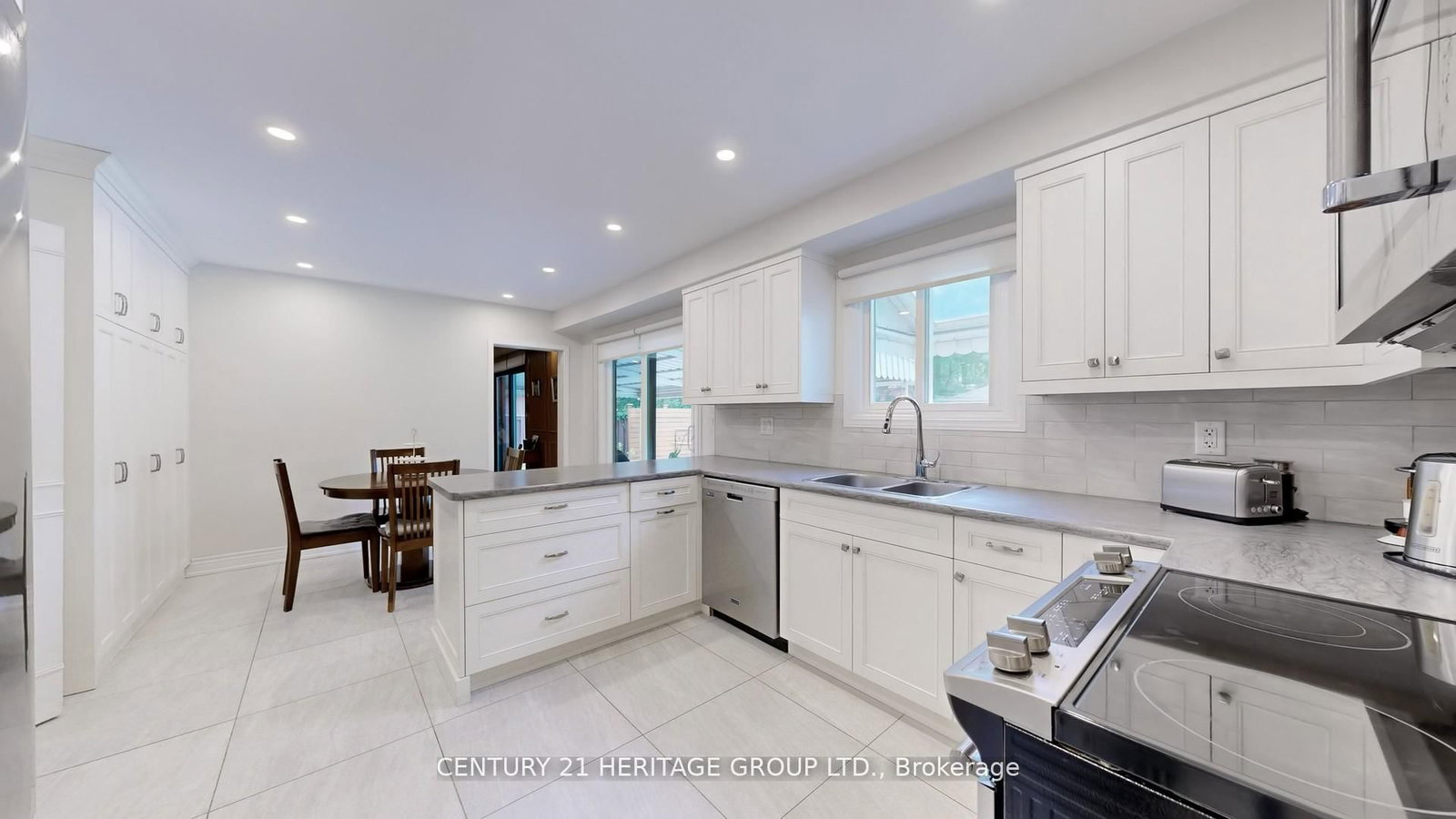 280 Henderson Avenue • Markham, ON photo 13