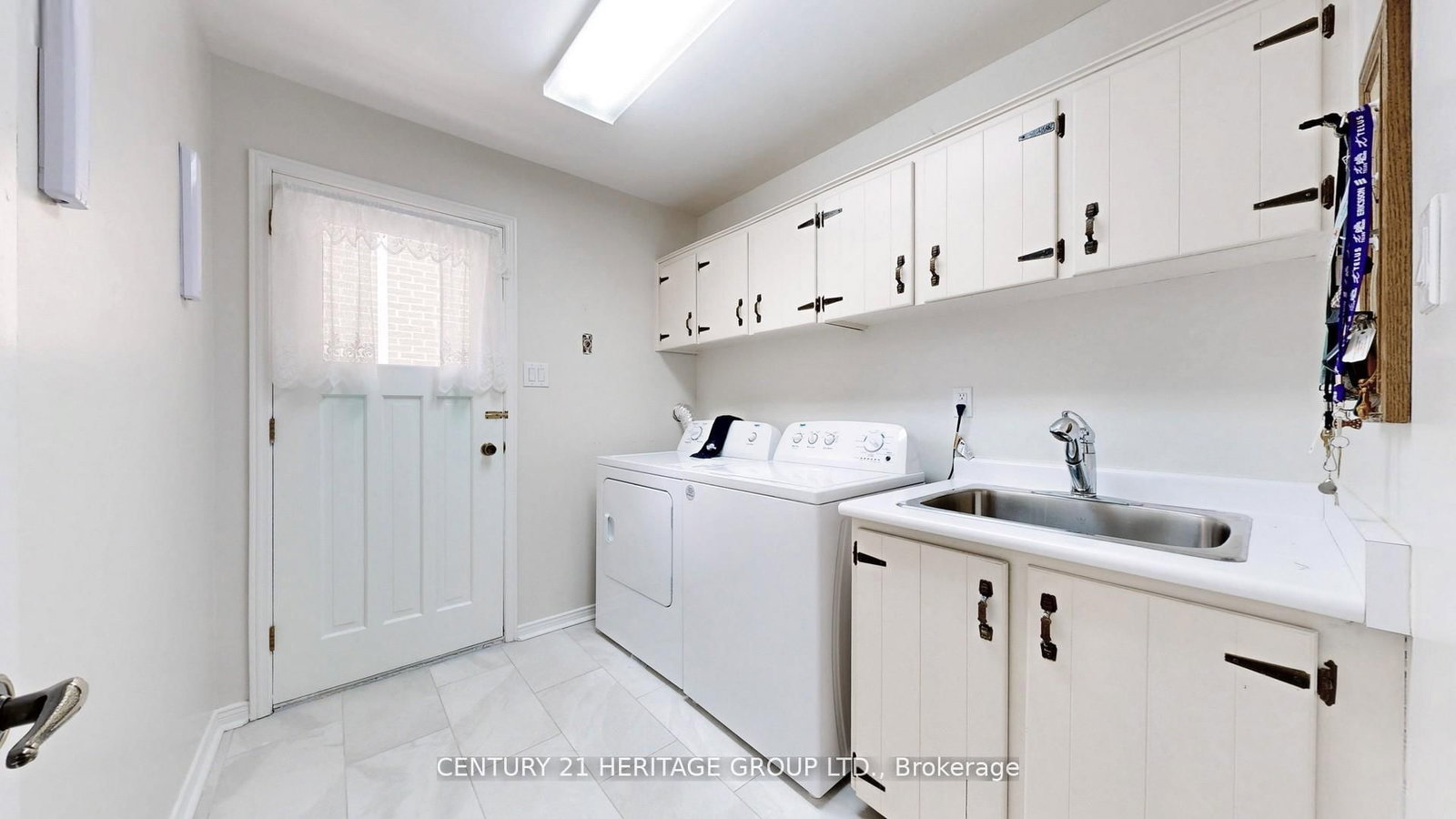 280 Henderson Avenue • Markham, ON photo 20