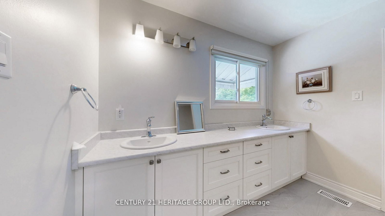 280 Henderson Avenue • Markham, ON photo 27