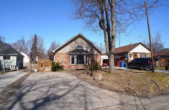 236 Simcoe Avenue