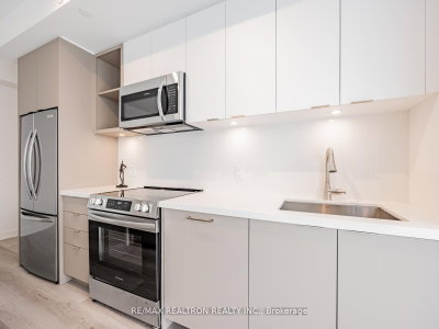 333 Sunseeker Avenue • #428 • Innisfil, ON photo 6