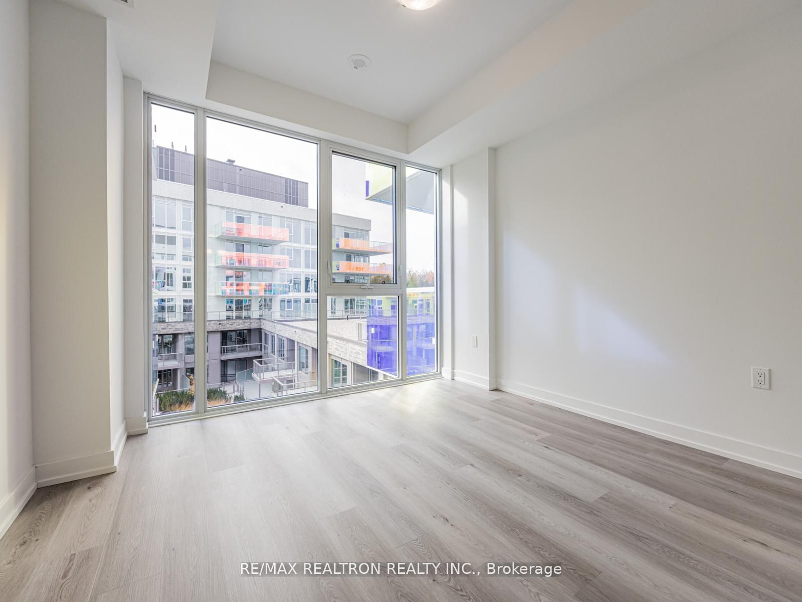 333 Sunseeker Avenue • #428 • Innisfil, ON photo 8