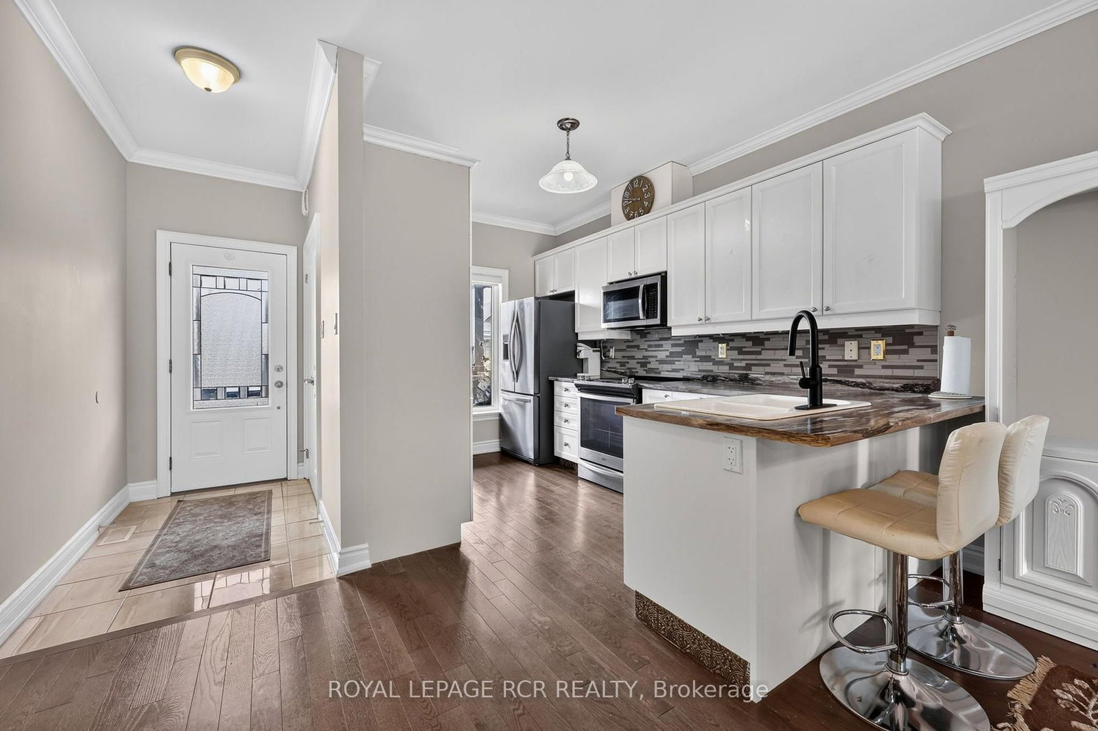 55 Kingsmere Crescent • New Tecumseth, ON photo 6