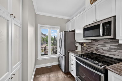 55 Kingsmere Crescent • New Tecumseth, ON photo 8