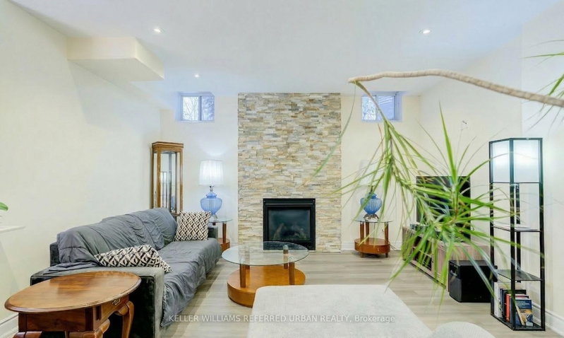 Bsmt - 161 Vanda Drive