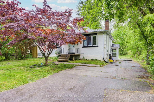 95 Roseview Avenue
