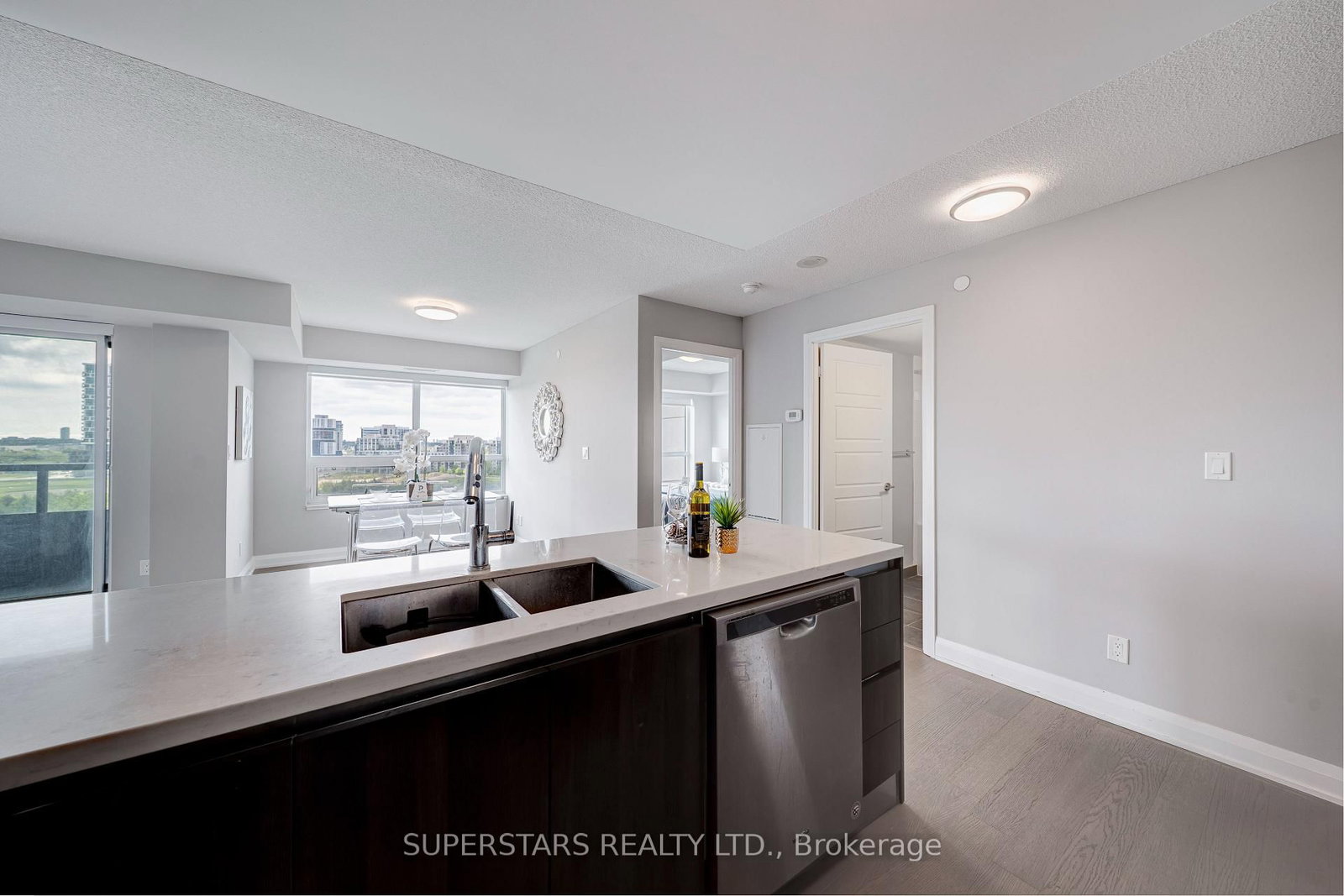 15 Water Walk Drive • #1105 • Markham, ON photo 10