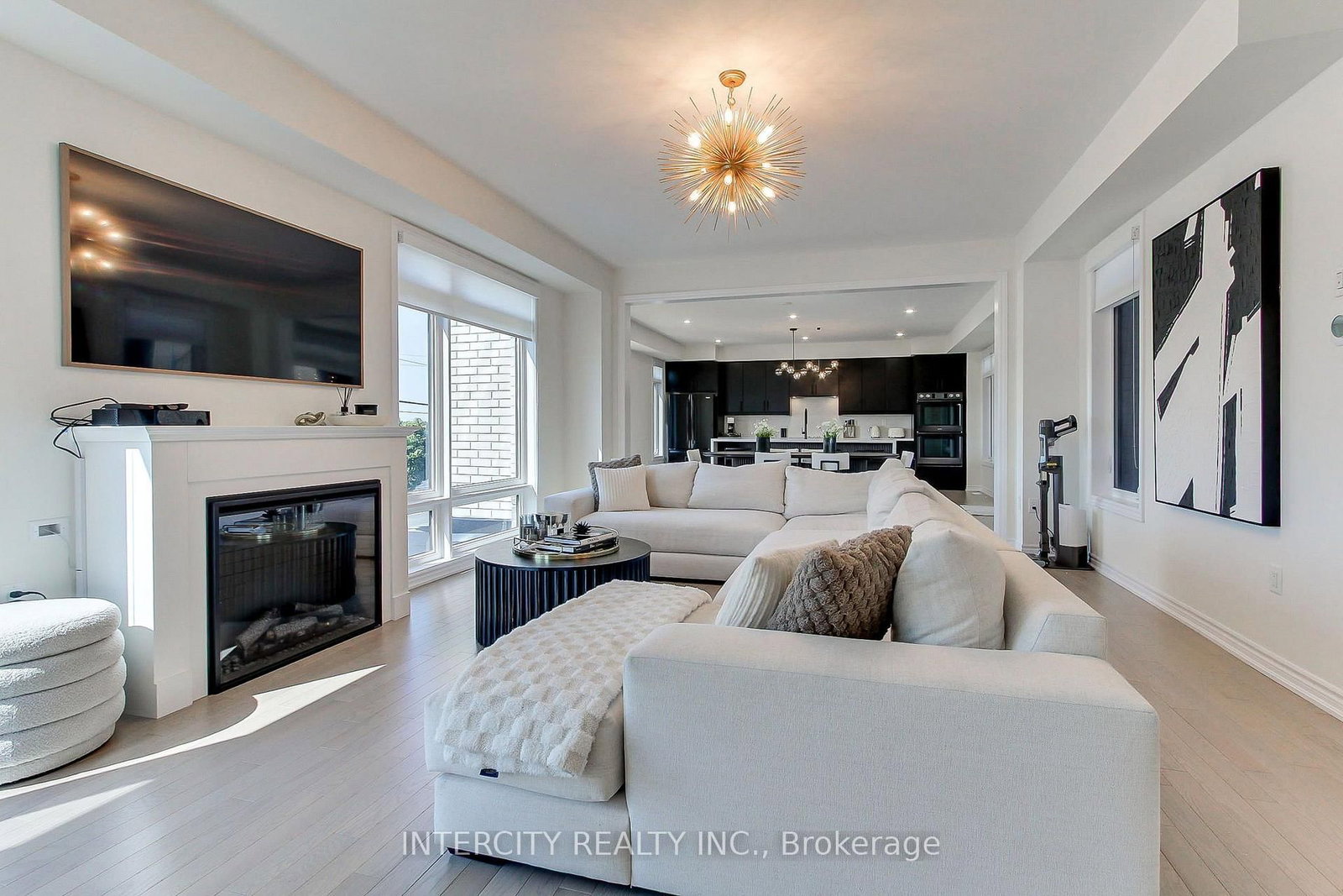 130 Blick Crescent • Aurora, ON photo 20