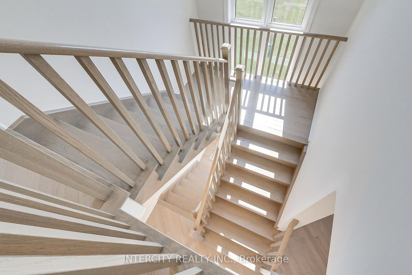 130 Blick Crescent • Aurora, ON photo 34