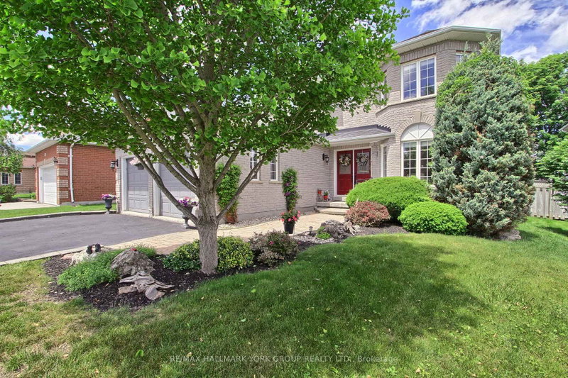 571 Goodyear Crescent