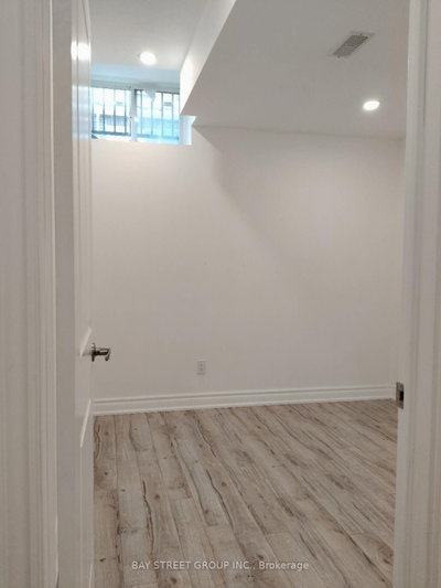 6 Longworth Avenue — photo 5