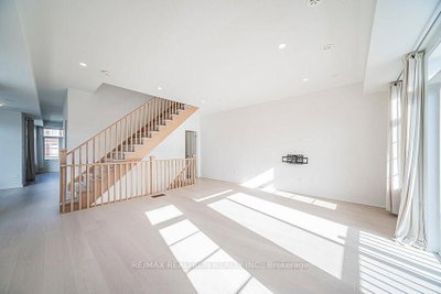 1 Sissons Way — photo 4