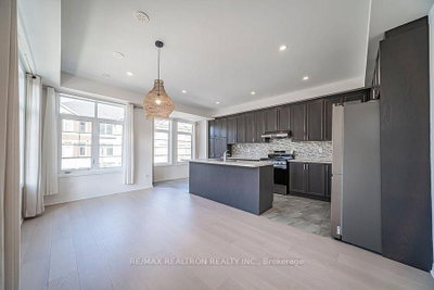 1 Sissons Way — more photos