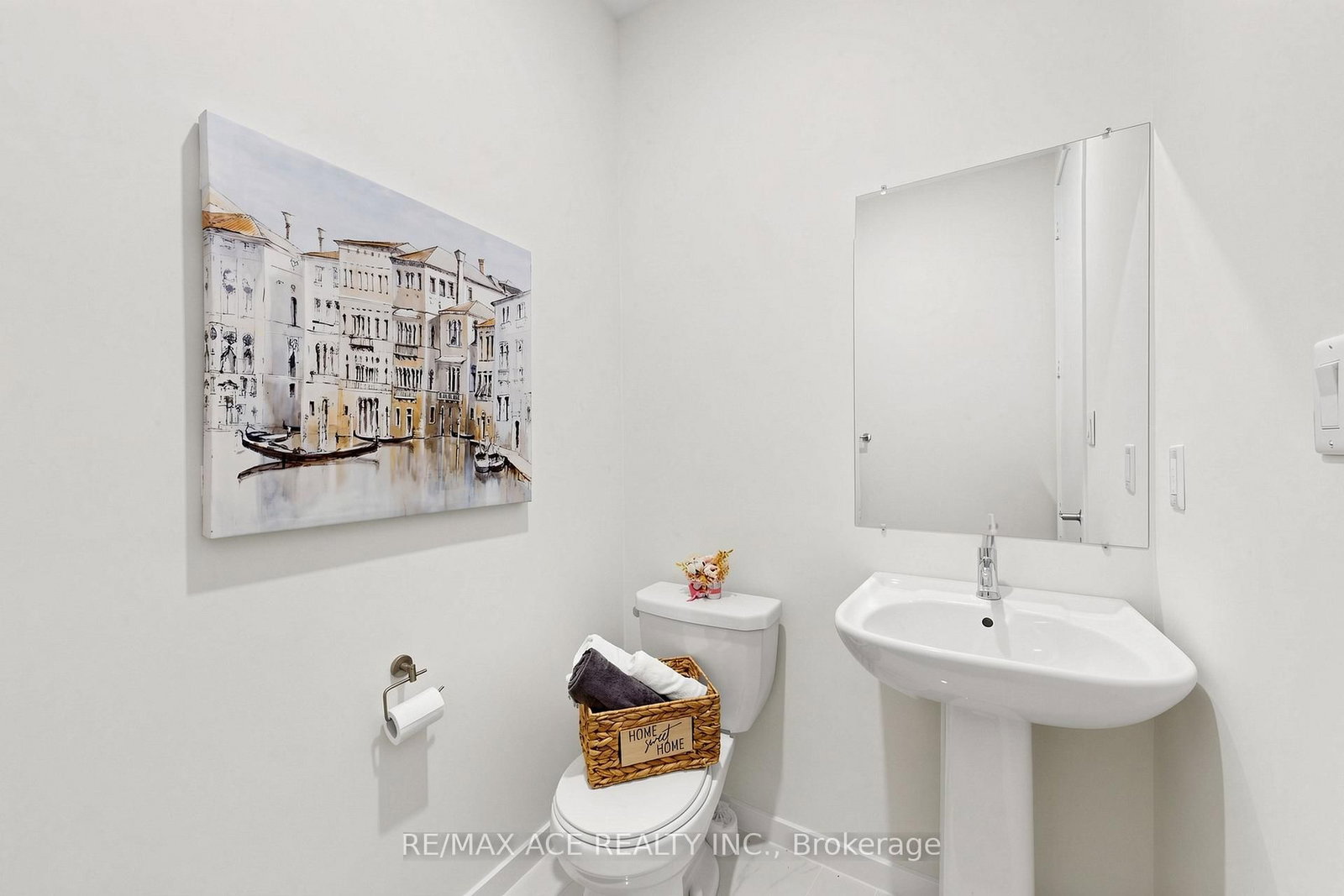 368 Elyse Court • Aurora, ON photo 17