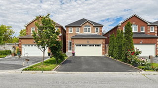 73 Doubtfire Crescent
