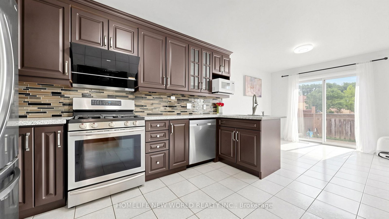 73 Doubtfire Crescent • Markham, ON photo 8