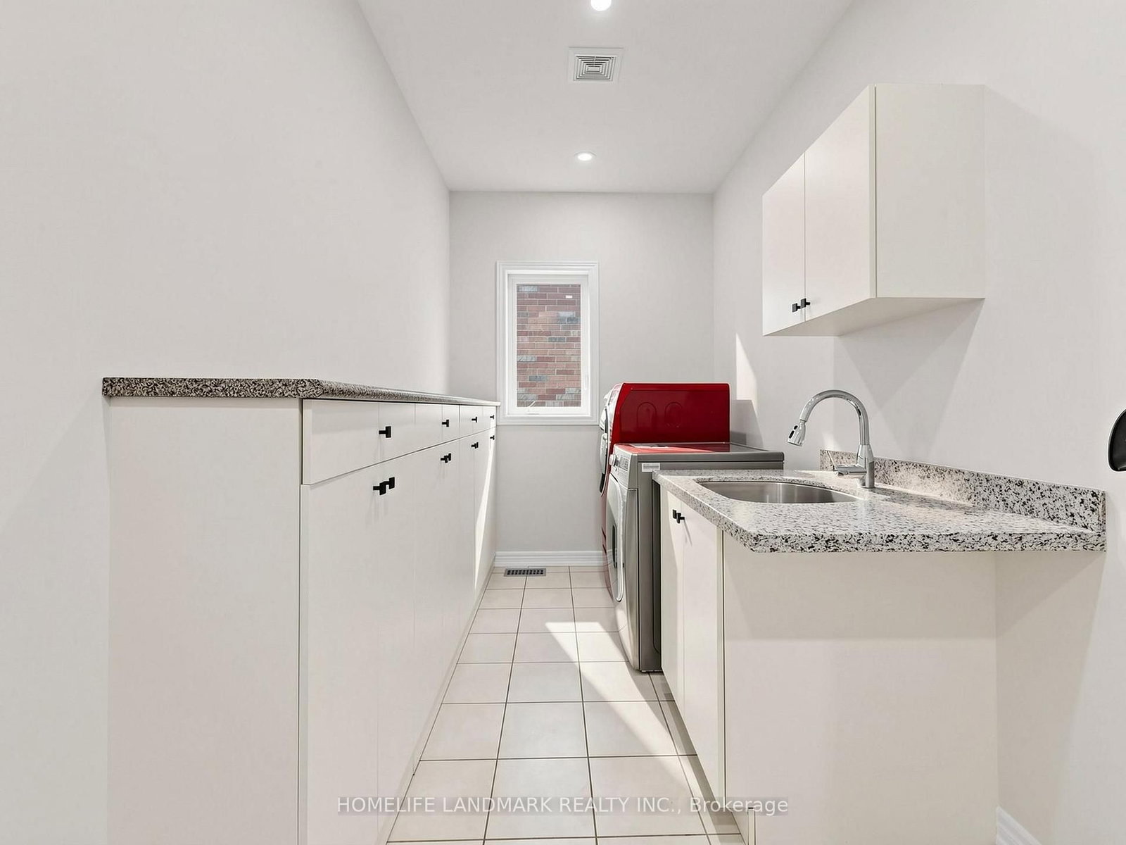 75 Pointon Street • Aurora, ON photo 20