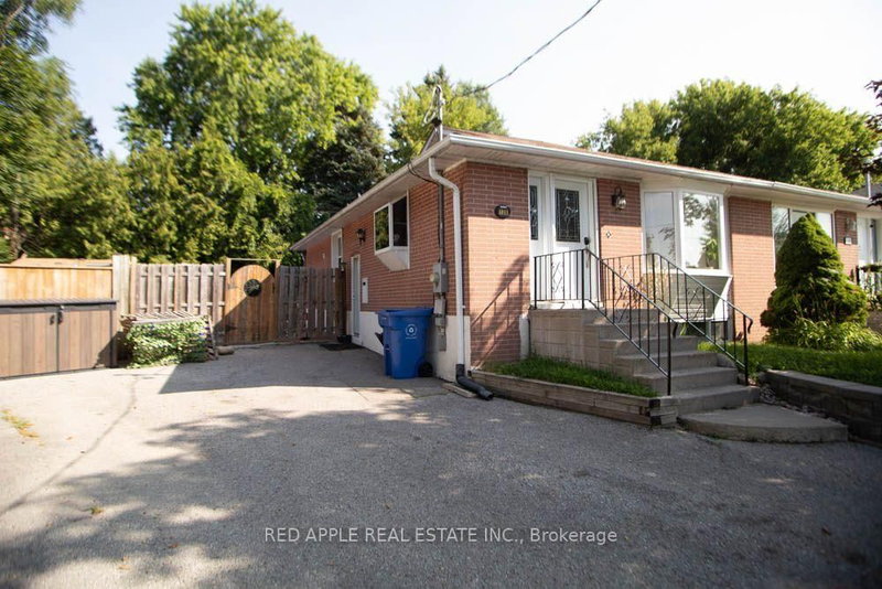 home for lease on 126 LONGFORD Drive
