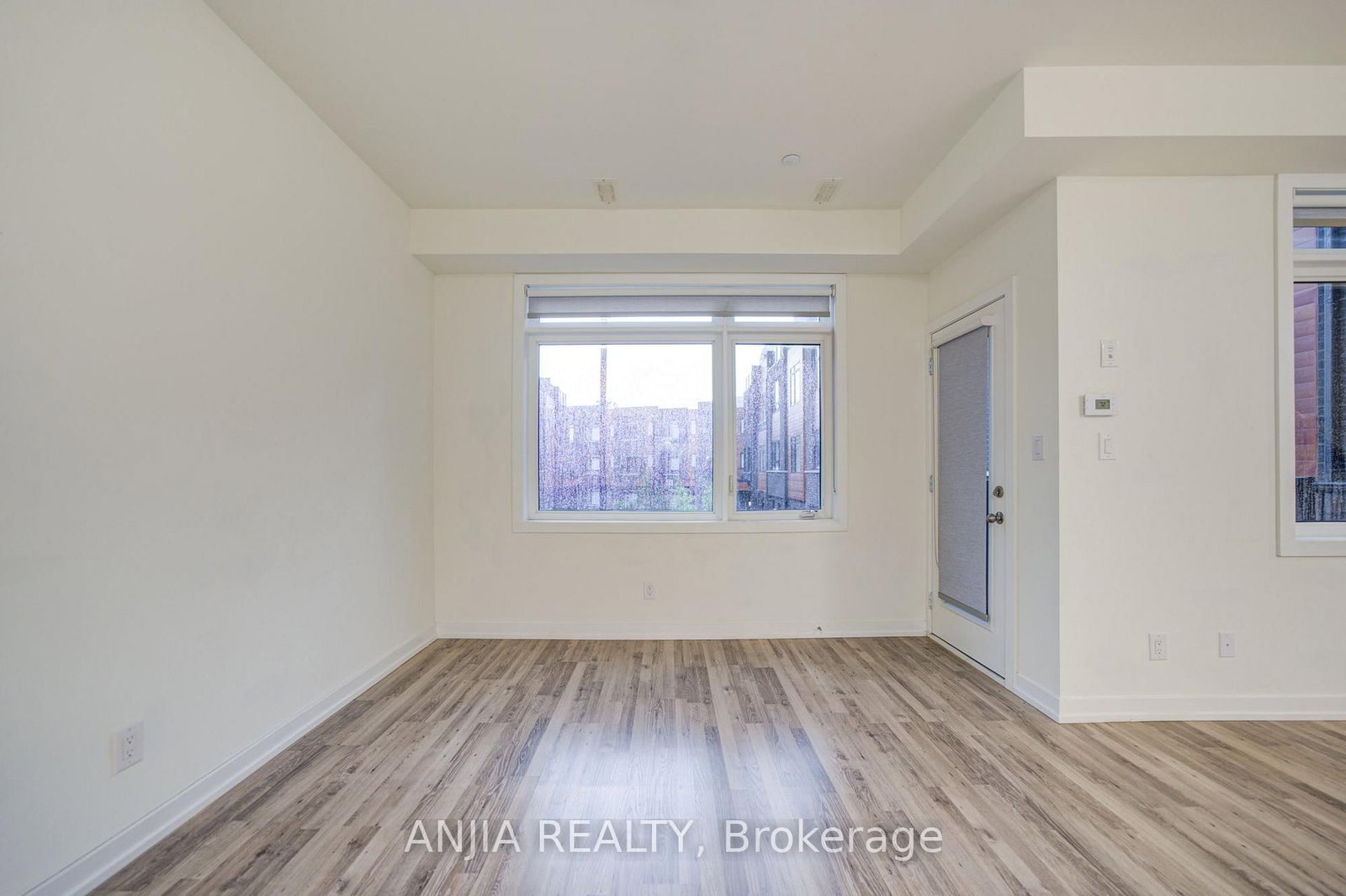 370D Red Maple Road • #105 • Richmond Hill, ON photo 12