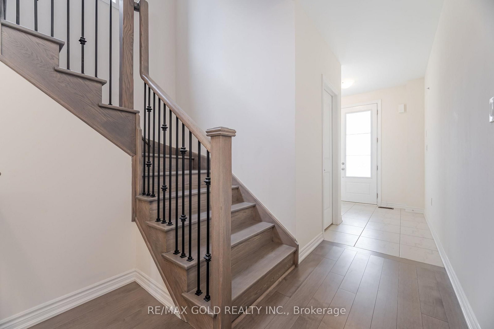 9 Kentledge Avenue • East Gwillimbury, ON photo 24