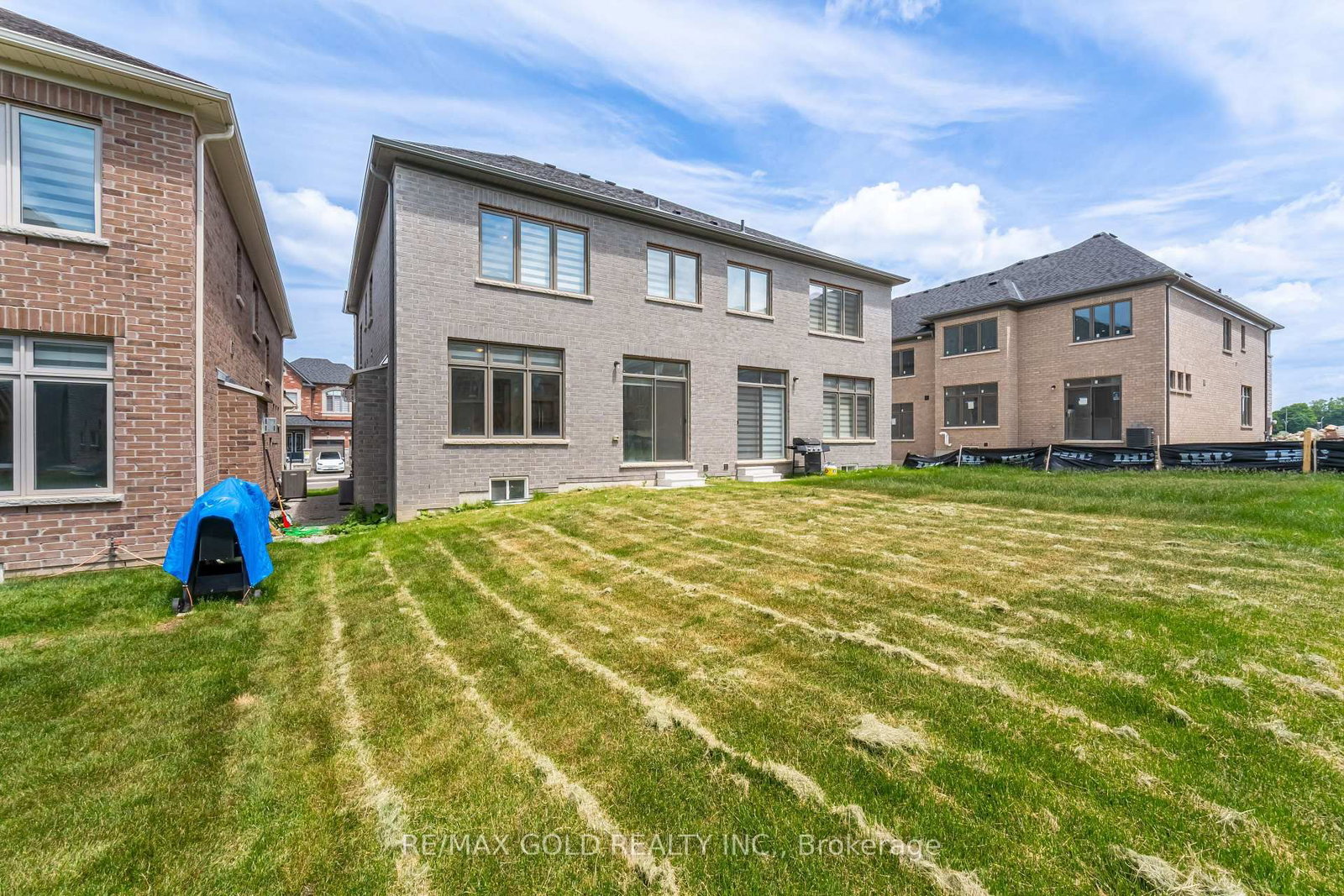 9 Kentledge Avenue • East Gwillimbury, ON photo 47