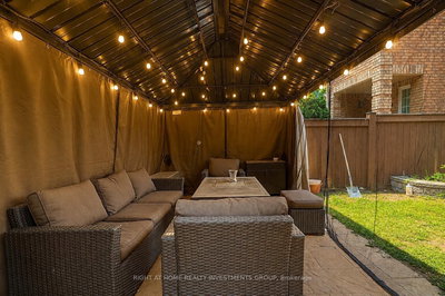 187 Vanguard Road • Vaughan, ON photo 9