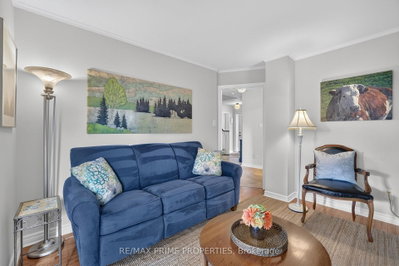 27 Testa Road • Uxbridge, ON photo 6