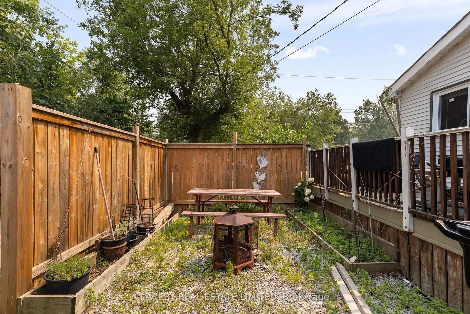 674 CHESTNUT Street • Innisfil, ON photo 15