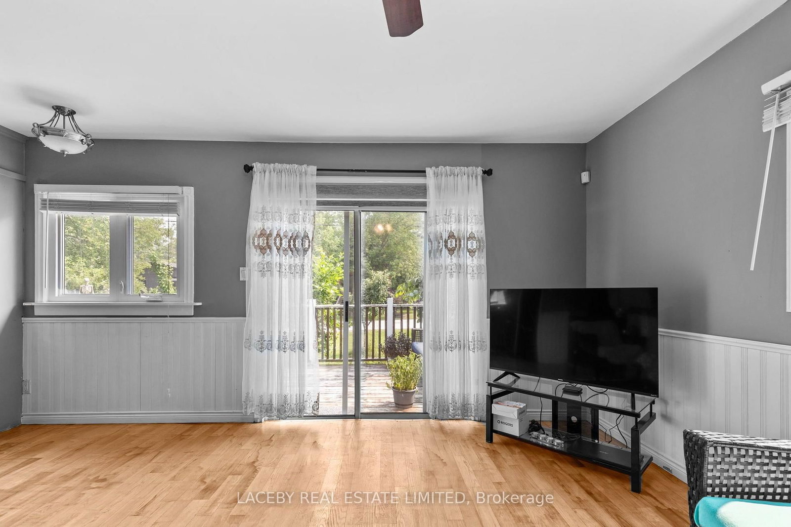 674 CHESTNUT Street • Innisfil, ON photo 9