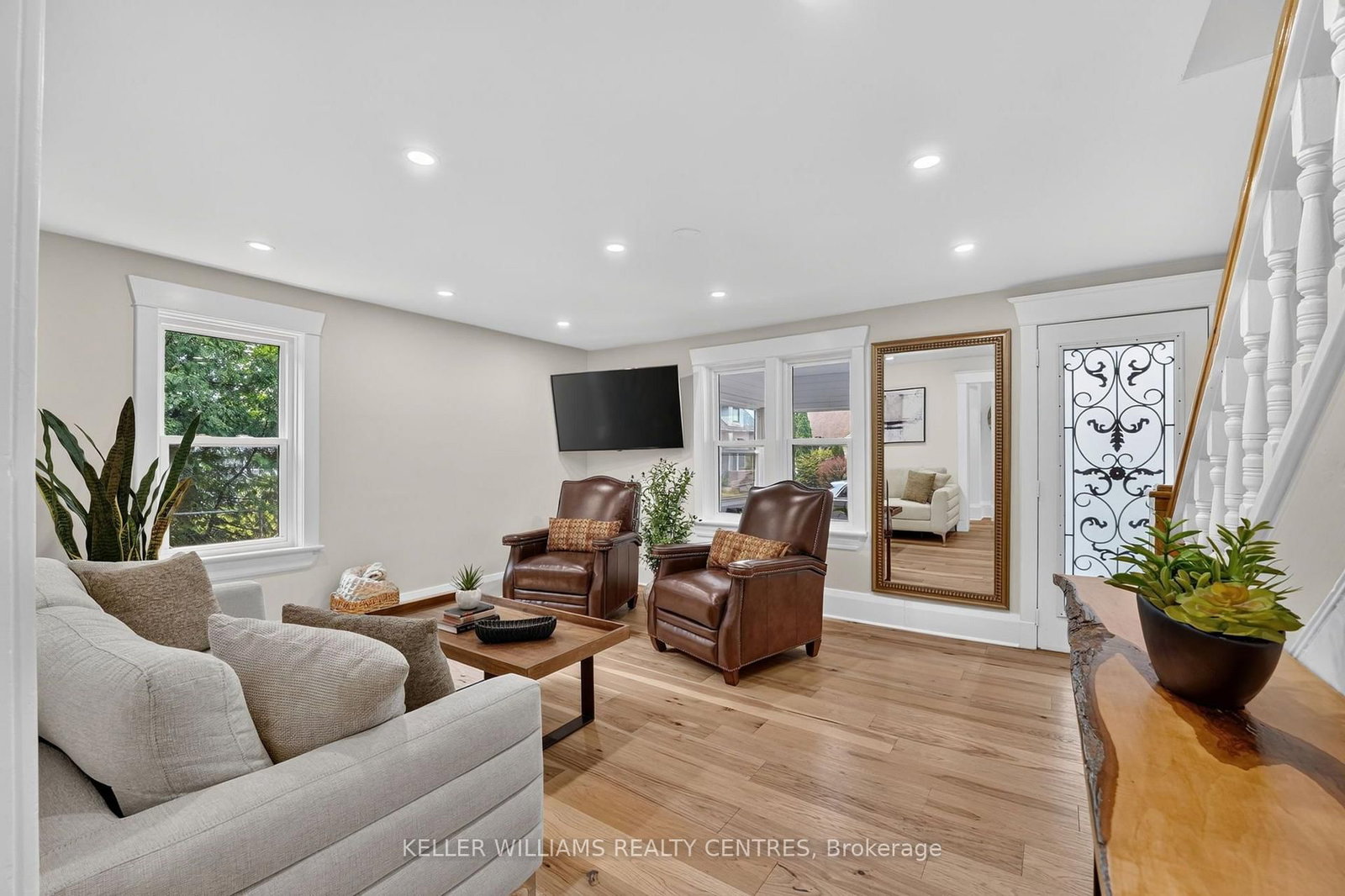 291 Ellen Street • Newmarket, ON photo 9