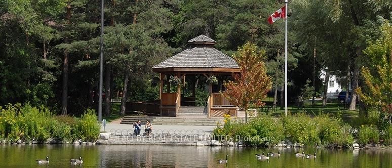 82 Mill Street • Richmond Hill, ON photo 15