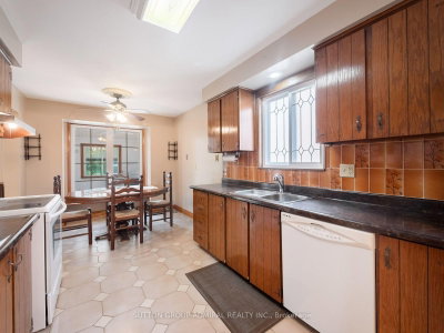 5 Durie Lane • Markham, ON photo 9