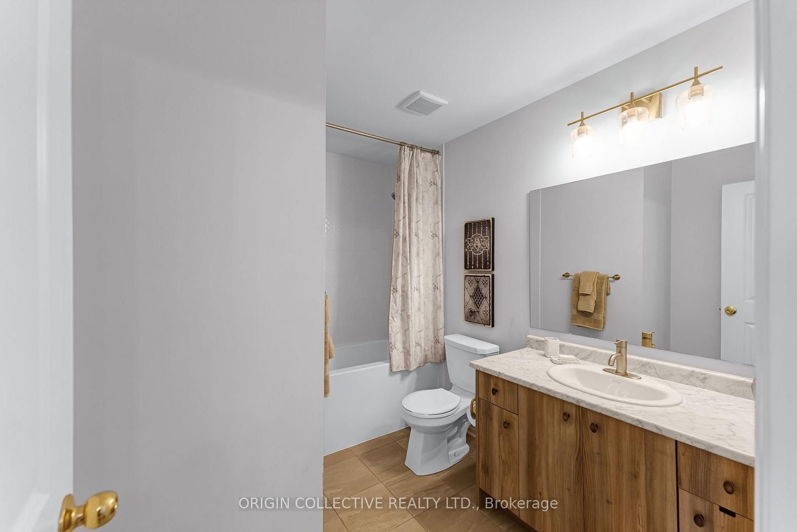 215 Landolfi Way • Bradford West Gwillimbury, ON photo 29