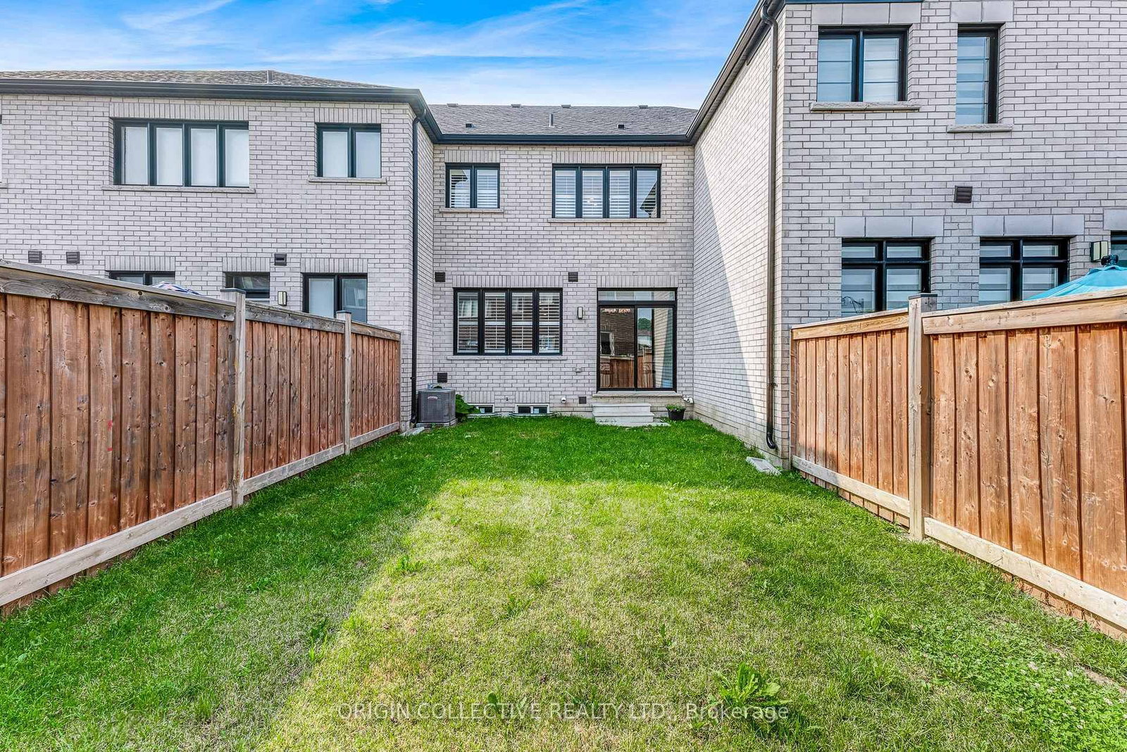 215 Landolfi Way • Bradford West Gwillimbury, ON photo 33