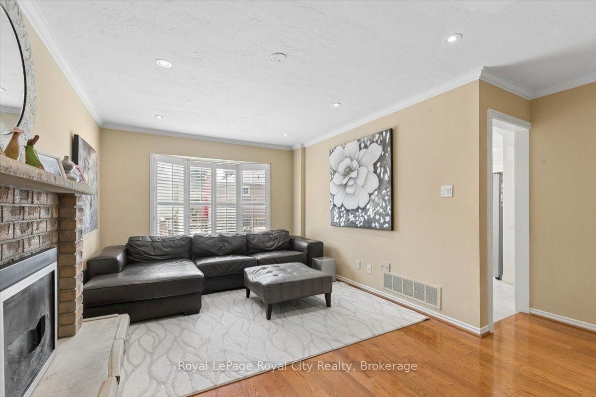 69 Summerdale Drive • Markham, ON photo 18