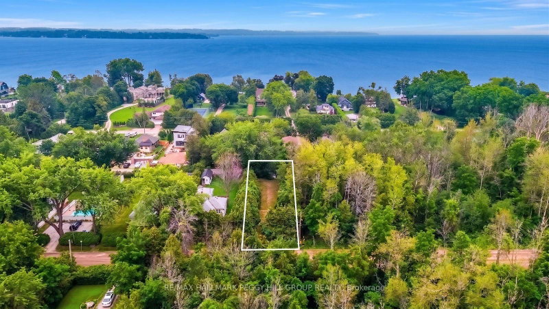 home for sale on 837 Frederick Street