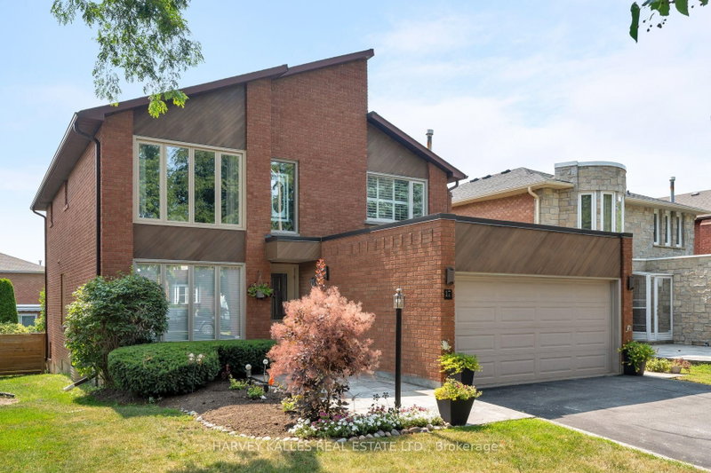 17 Peterborough Avenue