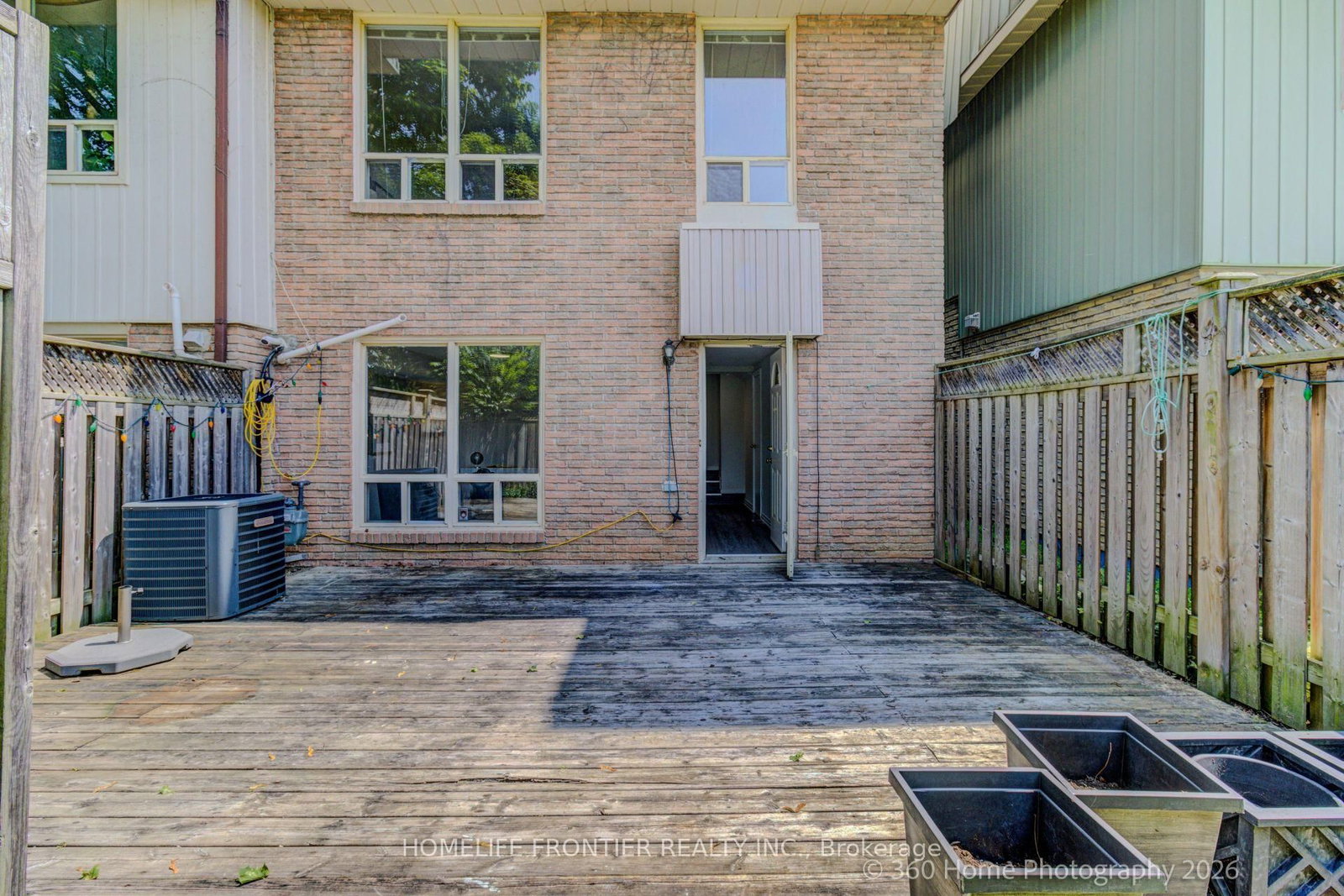 92 W Poplar Crescent • Aurora, ON photo 28