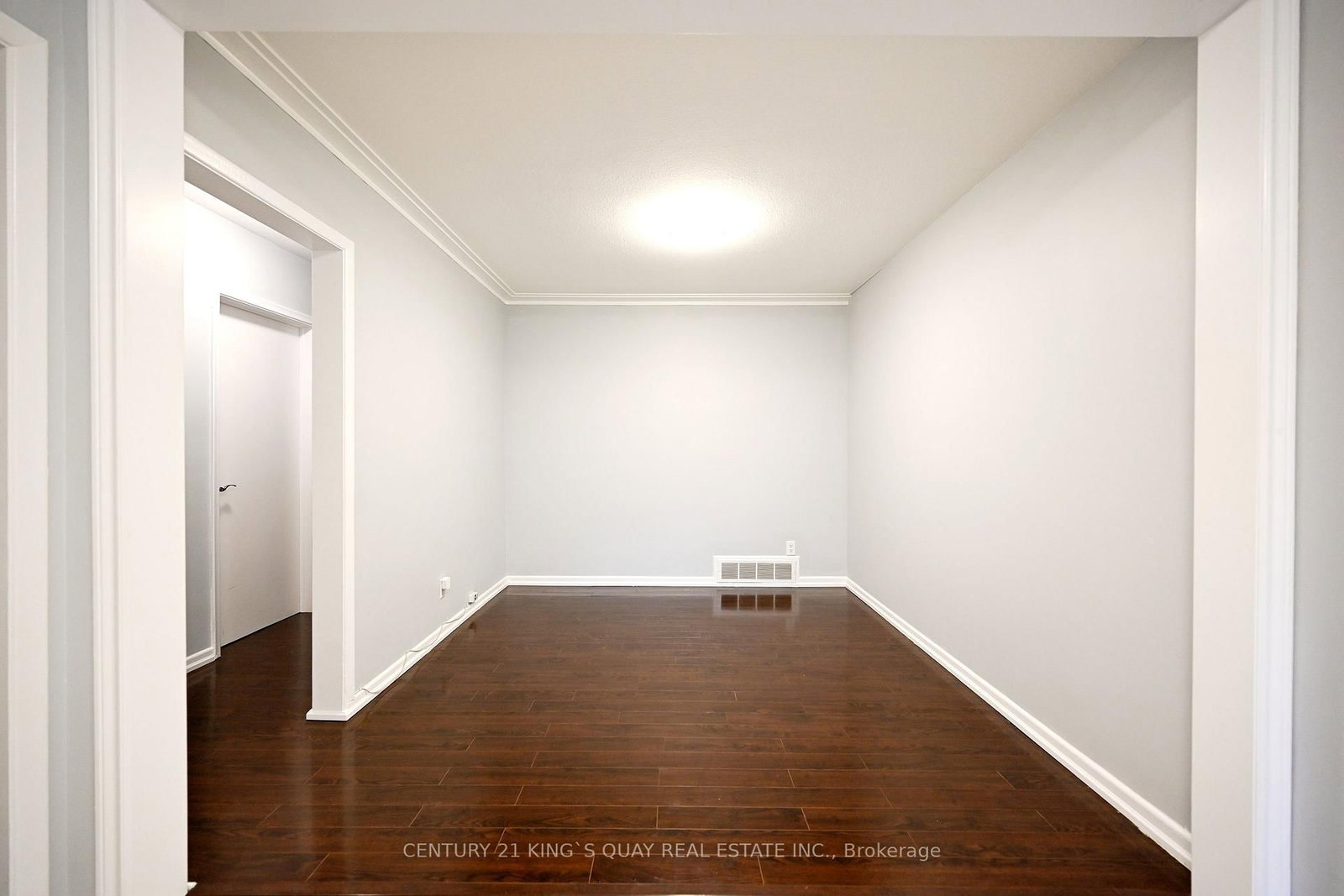 2 Robinson Street • Markham, ON photo 16