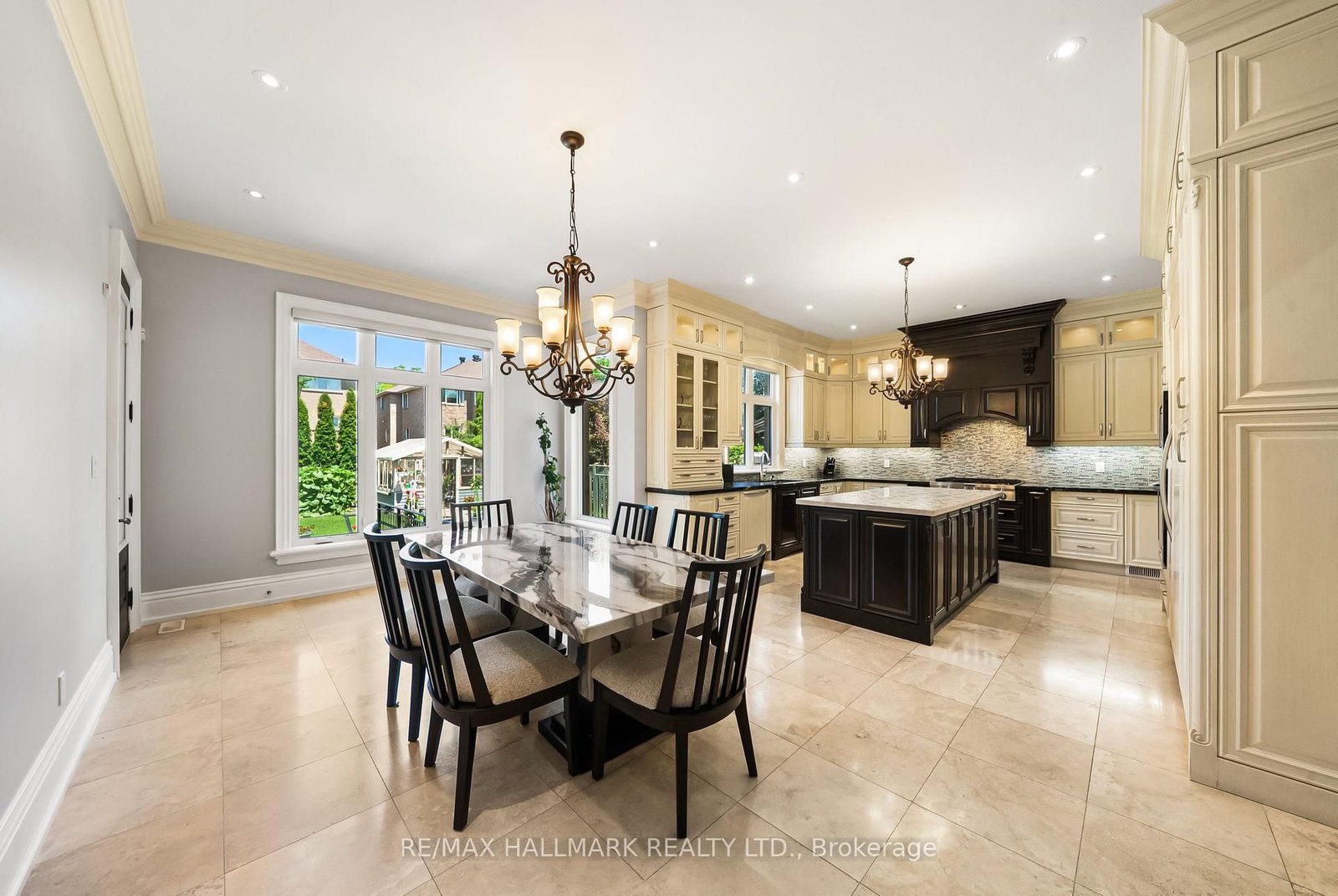 34 May Avenue • Richmond Hill, ON photo 11