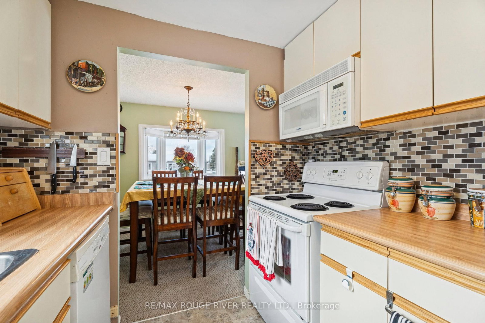35 Hawthorne Drive • Innisfil, ON photo 14